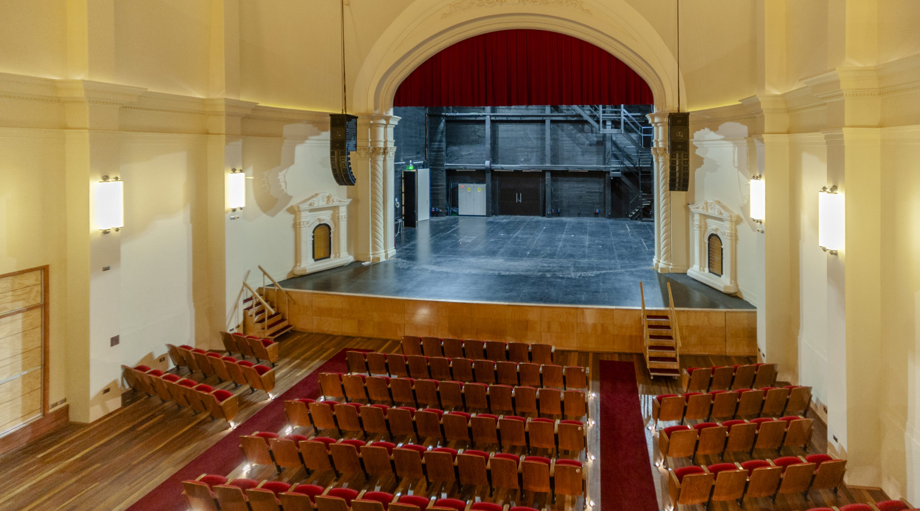 Gobernador electo asumirá su cargo desde el Teatro Regional Cervantes el próximo miércoles