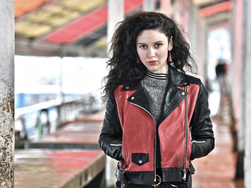 Melisa Toro, productora ejecutiva del Festival Lluviosa: “ Buscamos rescatar fundamentalmente tres ámbitos que son las mujeres, su música y  la naturaleza; difundiendo un mensaje de protección y cuidado del medio ambiente
