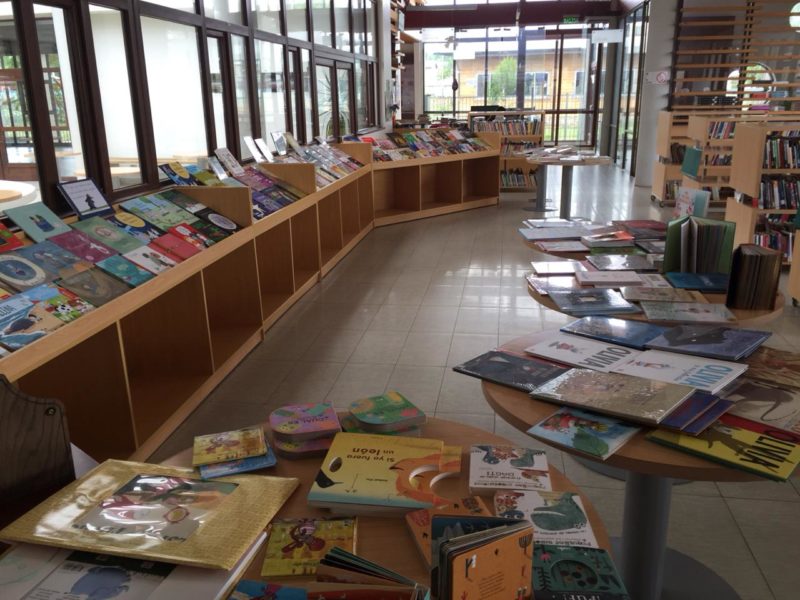 Máfil: Biblioteca y desarrollo cultural