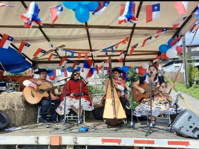 Grupo “Alerzal de Los Ríos”: música y tradiciones folclóricas que llegan desde Río Bueno al Teatro Regional Cervantes