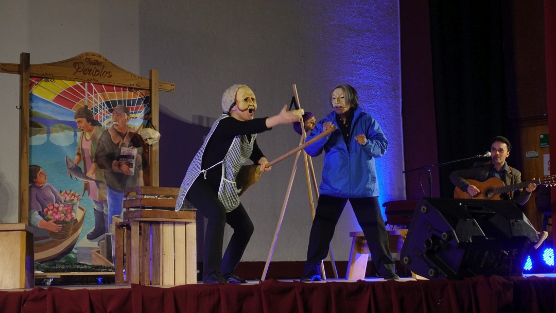 Gira de artes escénicas 12×12 retorna a comunas de Los Ríos con nuevas funciones
