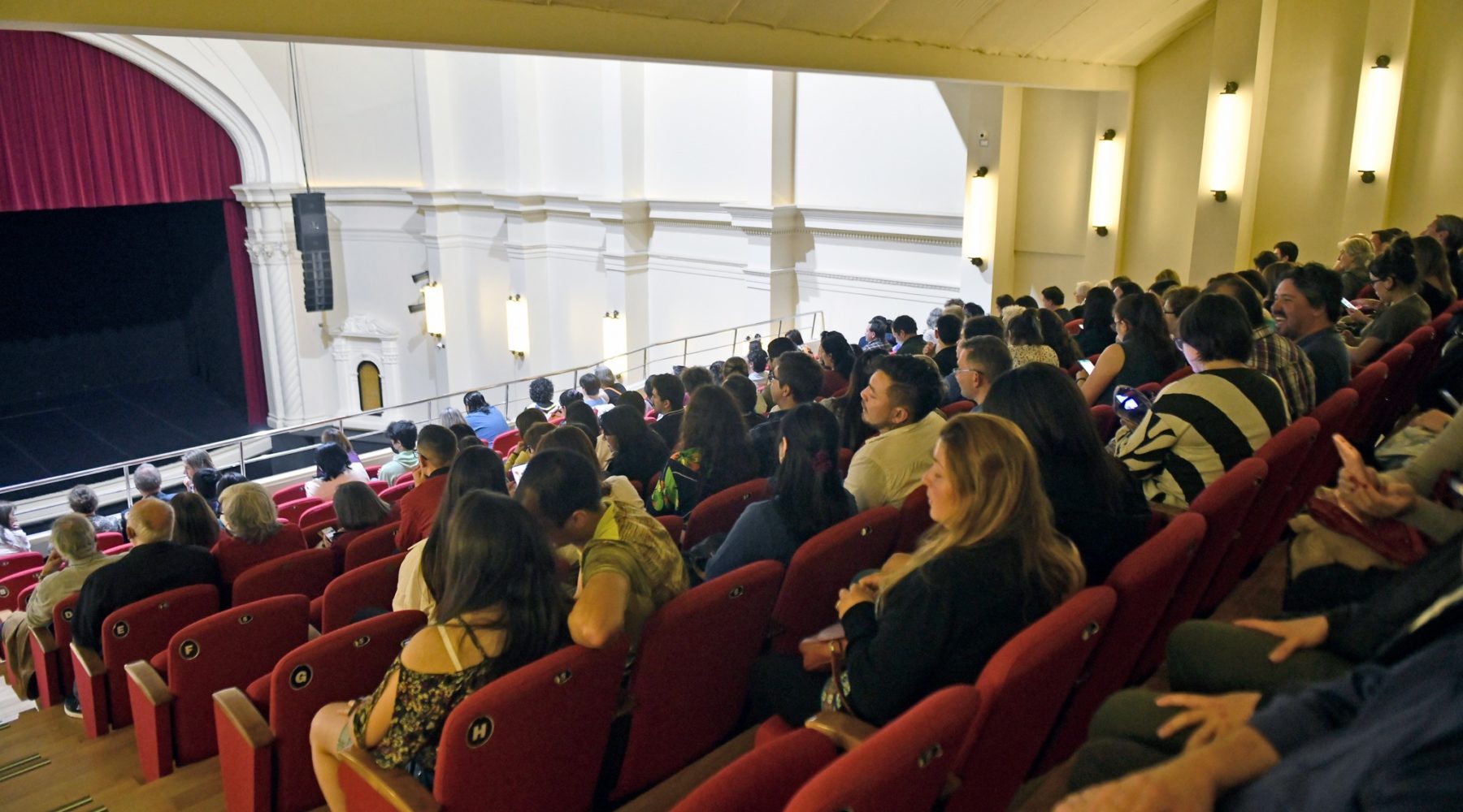 El verano se vive en el Teatro Regional Cervantes de Valdivia