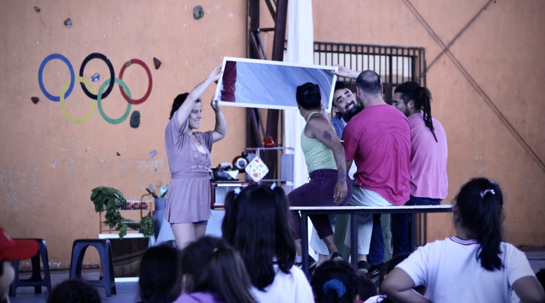 Abierta convocatoria a artistas y compañías de Los Ríos para itinerancia de artes escénicas en localidades alejadas de la región