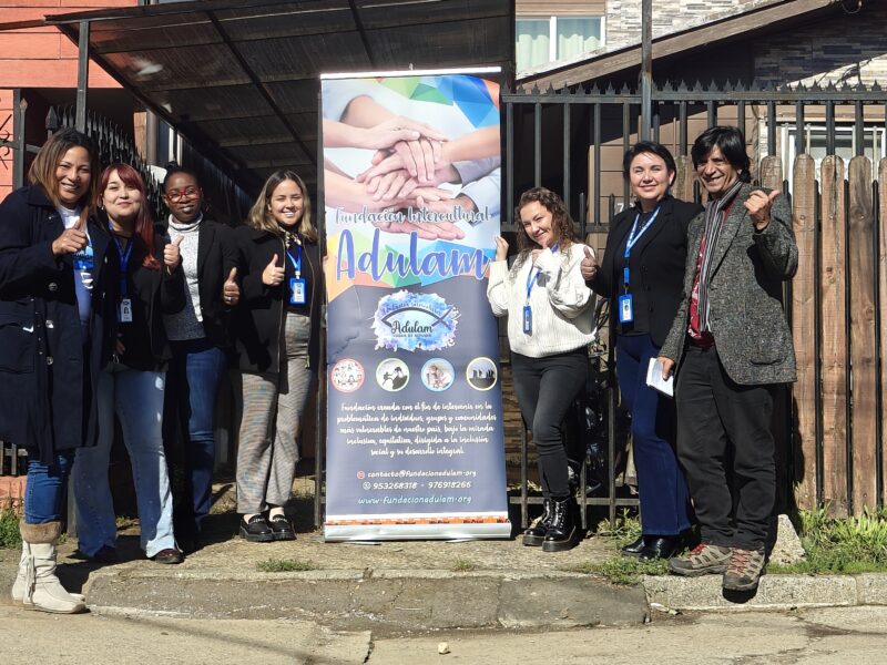 Sostuvieron reunión con miras a generar acciones con población migrante en Valdivia